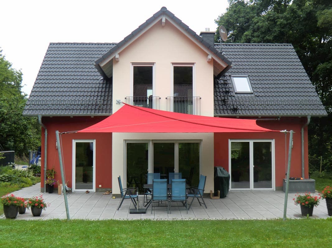 Sonnensegel für Garten, Terrasse oder Balkon kaufen! Das Sonnensegel in 5  Größen und 6 Farben ist sofort in unserem Shop lieferbar.